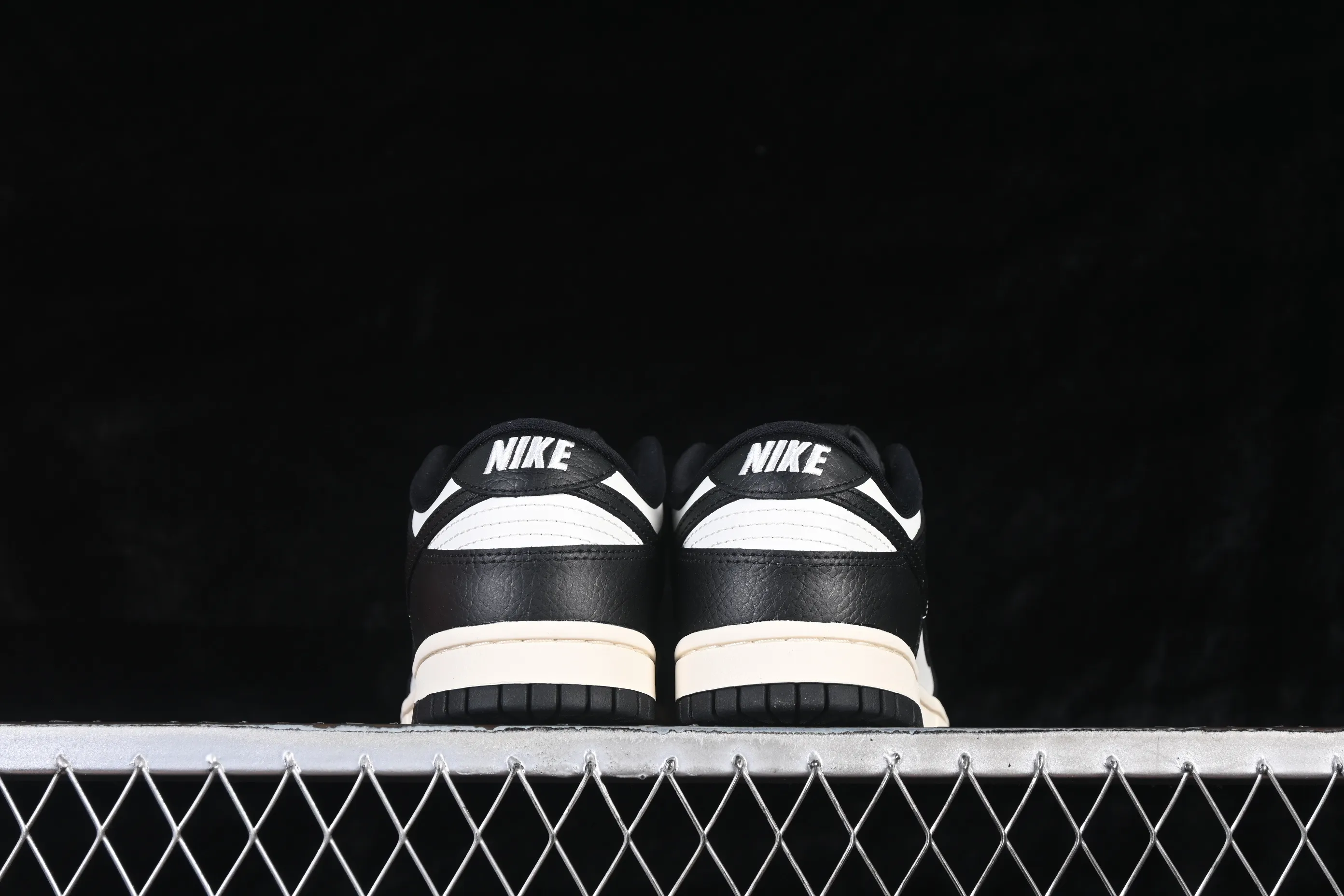 All Categories Nk SB Dunk Series Nk SB Dunk Low Low-top sneakers Nike SB Dunk Low Black and White Panda Low-top casual sneakers HQ7487-100